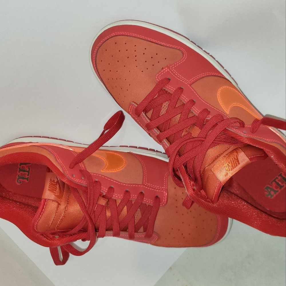 Nike Men's Bold Red and Orange Sneakers
